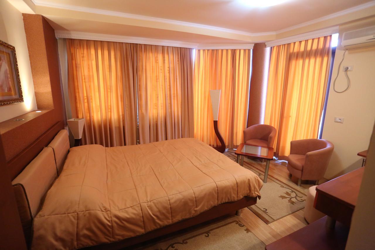 Perla Hotel 4*